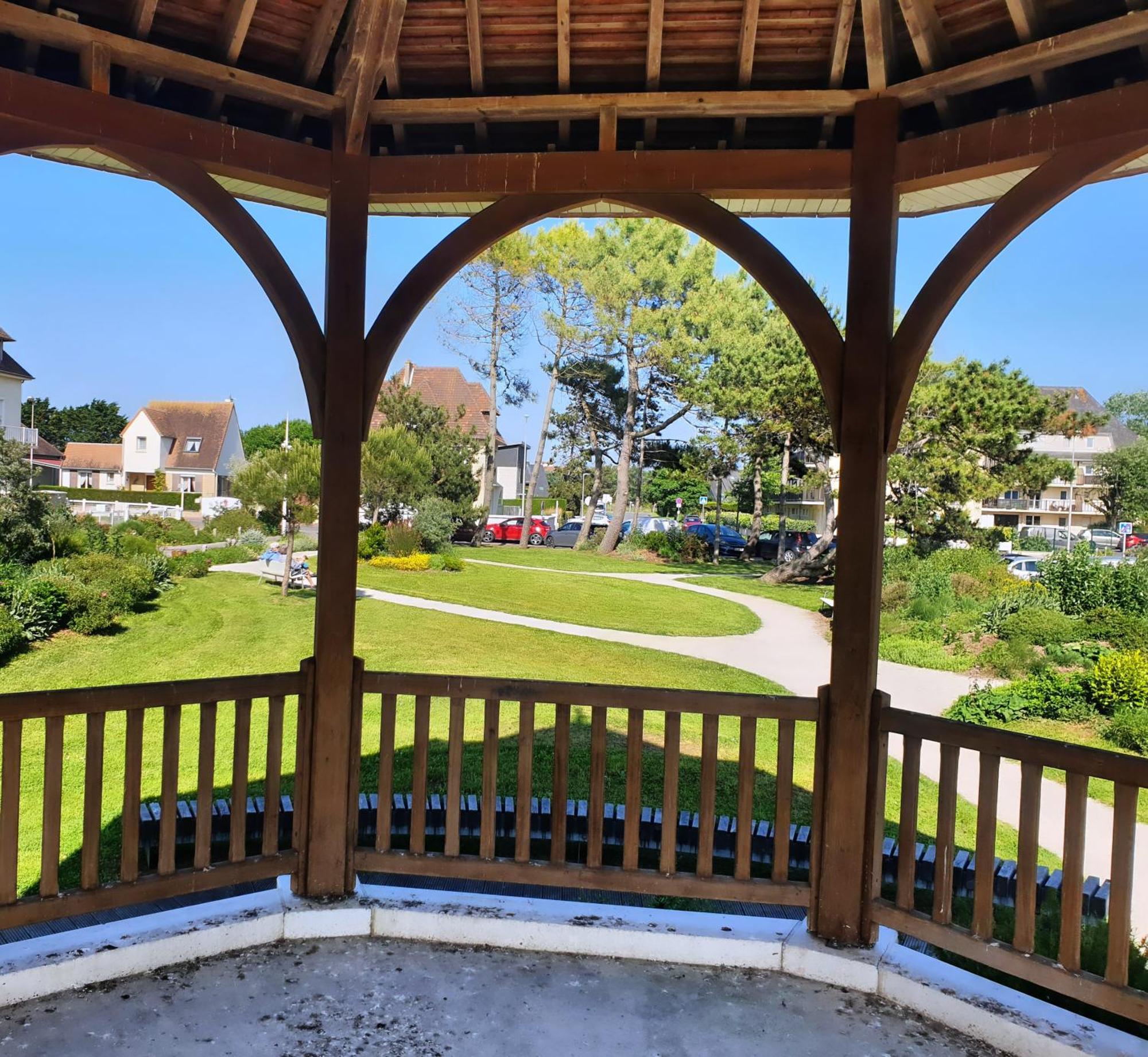 Studio Front De Mer Merville-Franceville-Plage Εξωτερικό φωτογραφία